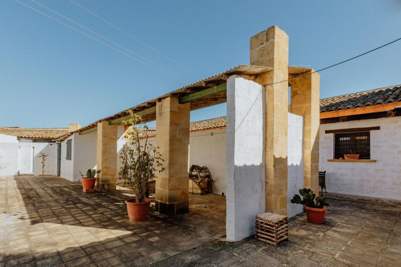 Bed and Breakfast Baglio Calia Мазара-дель-Валло Экстерьер фото